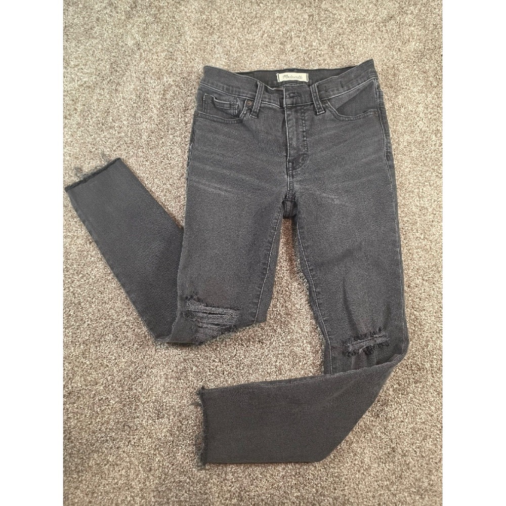 Madewell 9 Inch Mid-Rise Skinny Jeans Black Distressed Raw Hem 26P Petite
